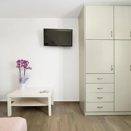 Oniropetra Apartments Mykonos Plintri Room photo