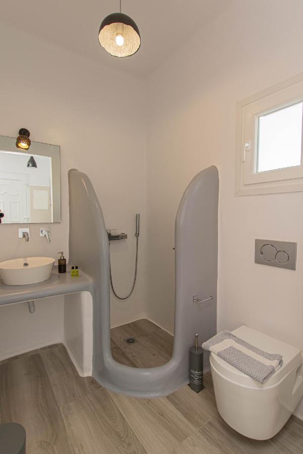 Oniropetra Mykonos Plintri